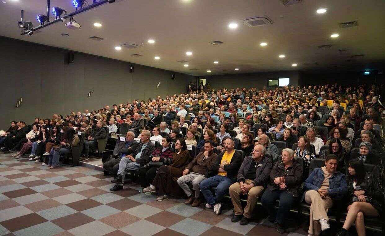 Dalaman’da Sanat Gecesi: “Yolcu” Oyunu Büyük Beğeni Topladı 1